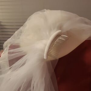 Elegant White Bridal Veil with Comb